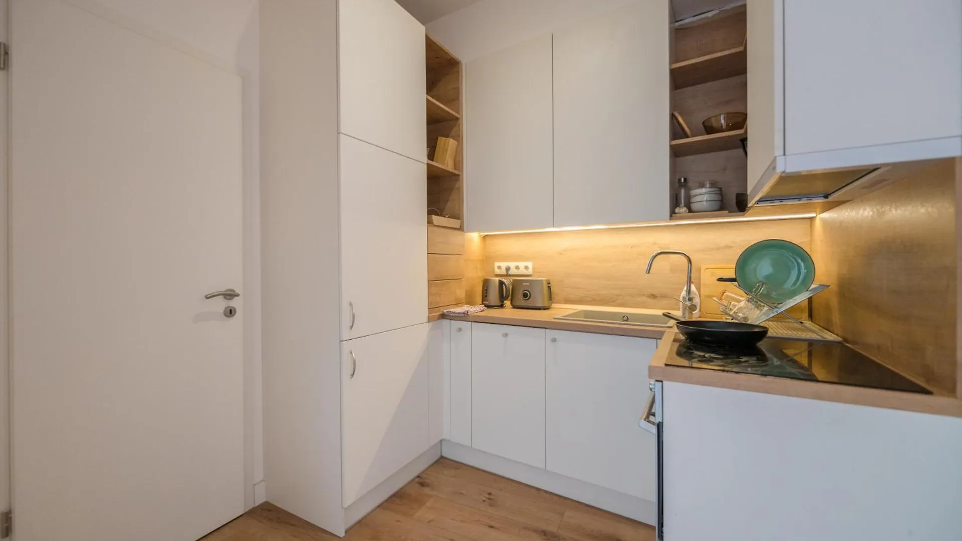 Apartment Luxury 5 Bedroom 5 Bathroom Penthouse By The Opera Budapest