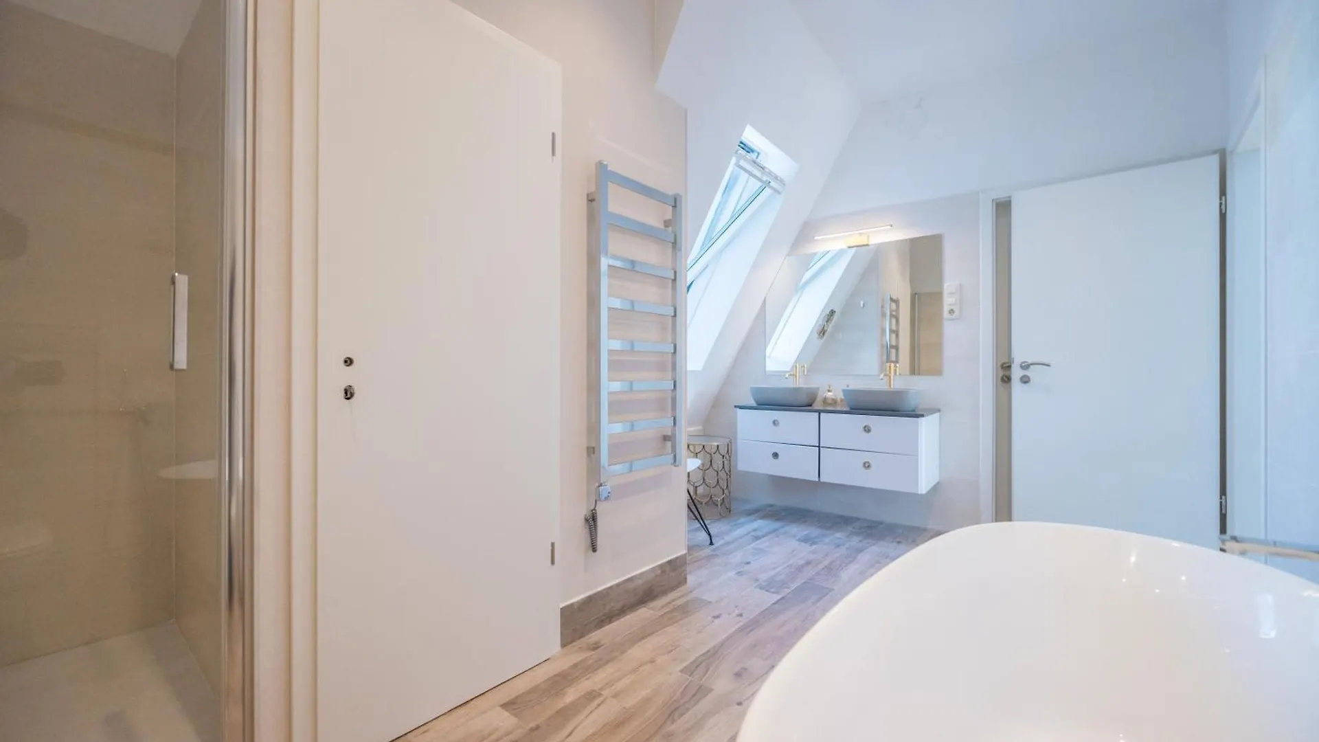 Luxury 5 Bedroom 5 Bathroom Penthouse By The Opera Budapest
