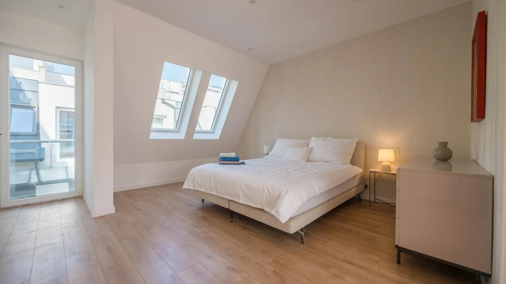 Luxury 5 Bedroom 5 Bathroom Penthouse By The Opera Budapest Apartment