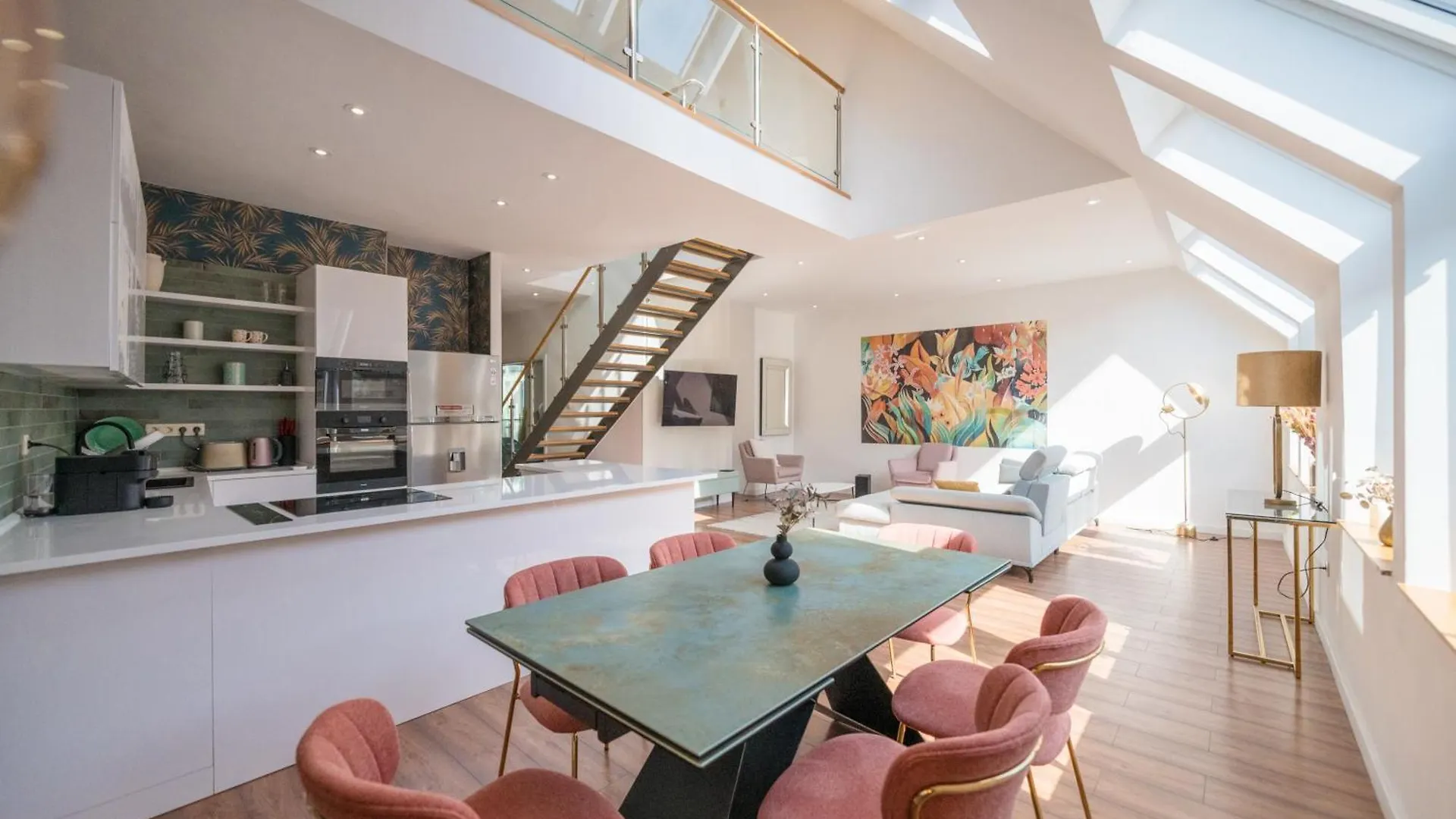Luxury 5 Bedroom 5 Bathroom Penthouse By The Opera Budapest