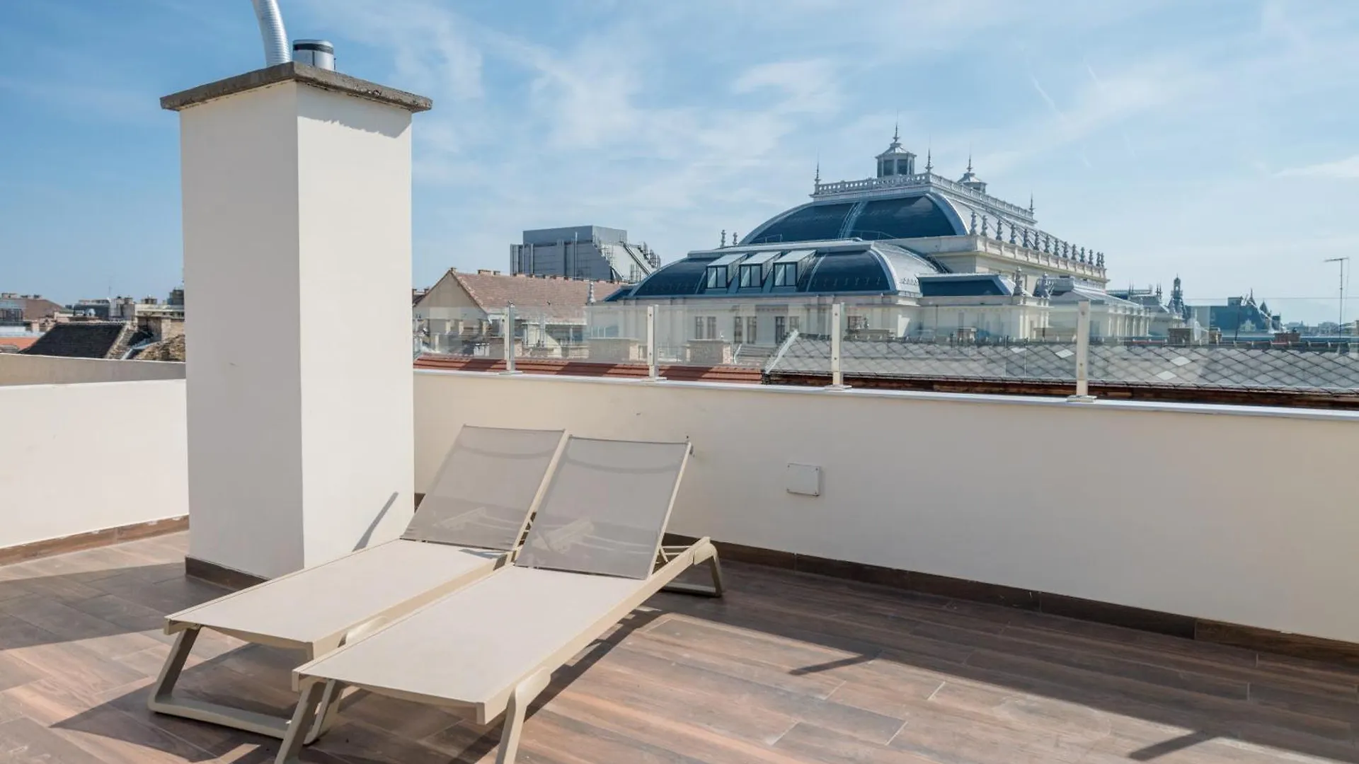 Apartment Luxury 5 Bedroom 5 Bathroom Penthouse By The Opera Budapest